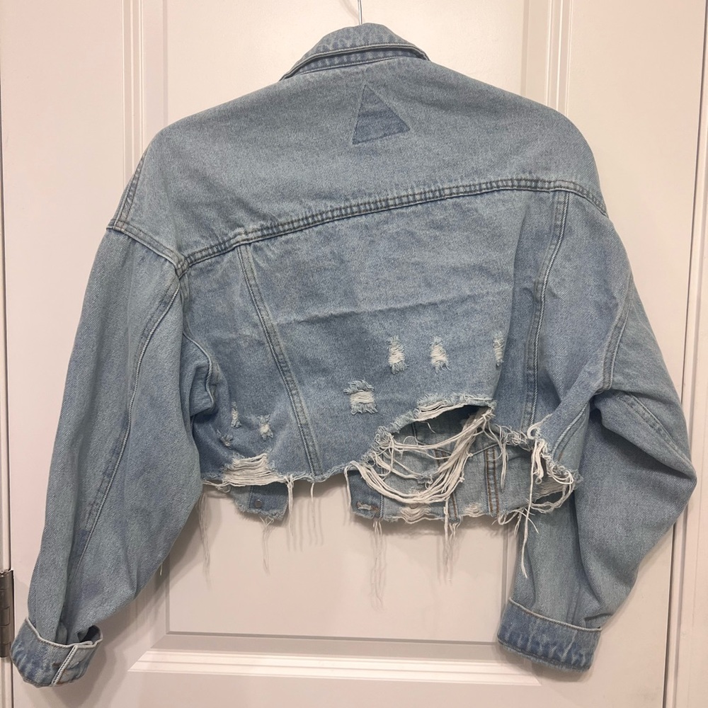 Cropped Jean Jacket - Picture 3 of 3